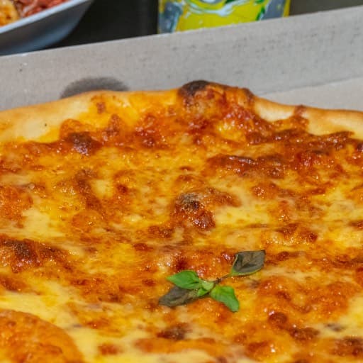 Pizza de Queso — Ayayai, comida a domicilio